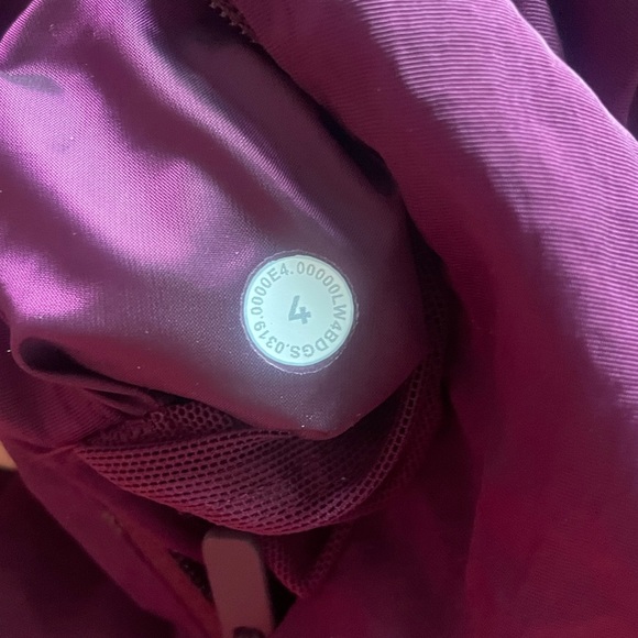 Lululemon Size 4 Reversible Non-Stop Bomber Jacket Marvel Purple Fuchsia - Picture 5 of 5